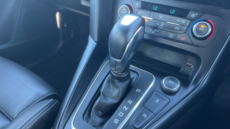 Ford Focus ST 2.0 TDCi 185 ST-3 Navigation 5dr Powershift Diesel Hatchback